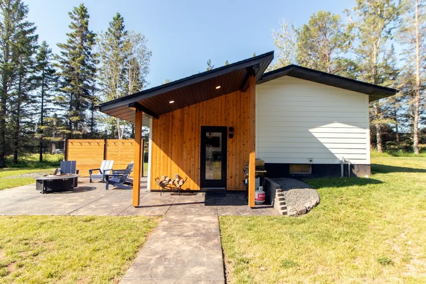 North Shore Gateway Cabin, Heirloom Vacations - Image 1