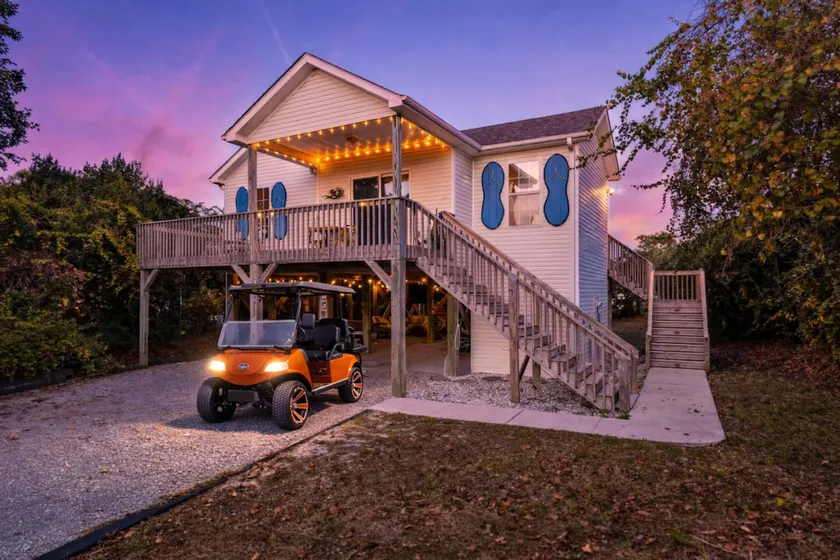 Endless Summer | Golf Cart + Private Beach Access - Image 1