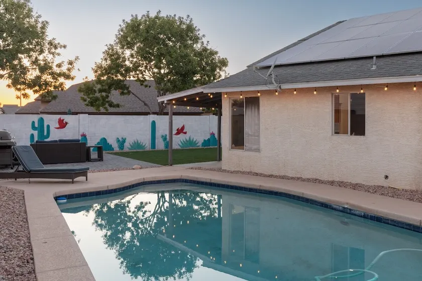 Glendale Pool Retreat | Spa, Golf & Games - Image 1