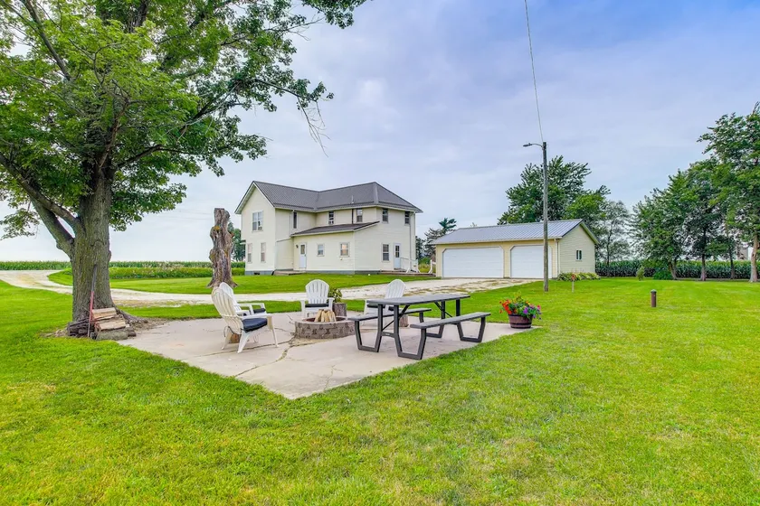 Marion Retreat w/ Patio, Grills & Fire Pit - Image 1