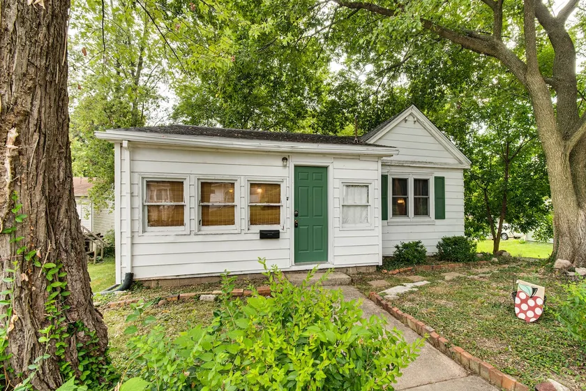 Charming Hillsboro Home < 1 Mi to Downtown! - Image 1