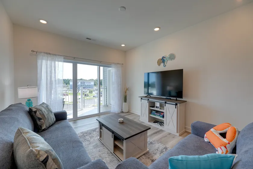 Bayfront Condo w/ Pool Access, Near Rehoboth Beach - Image 1