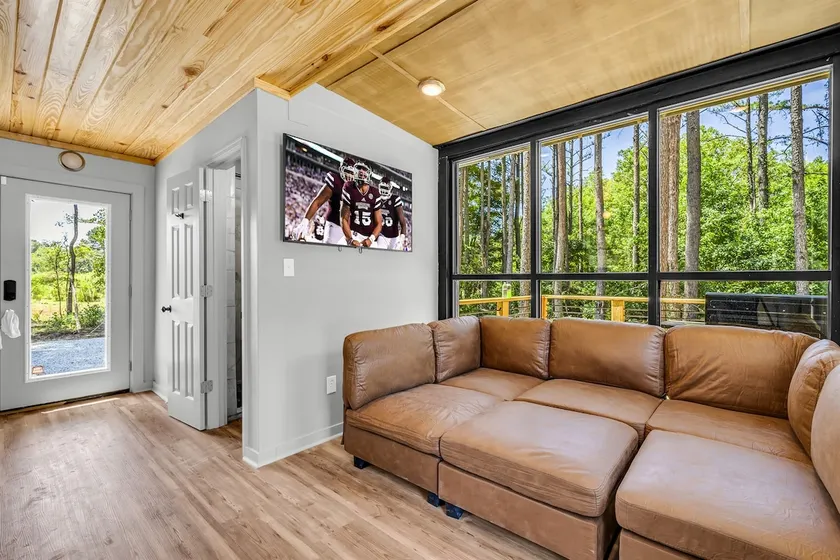Southern Comfort | Cozy Stay Near MSU & Dudy Noble - Image 1