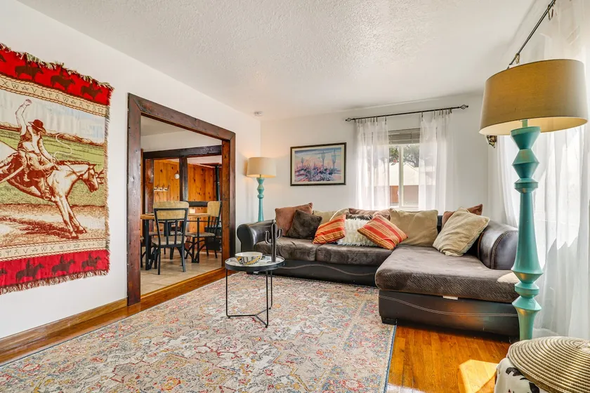 Family-Friendly Albuquerque Home Near Rio Grande! - Image 1