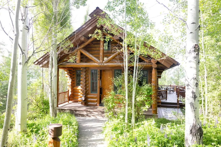 RMR: Luxuriöse 3-BR-Kabine mit Klimaanlage, zu Fuß zum Skilaufen + kostenlose Aktivitäten! - Image 1