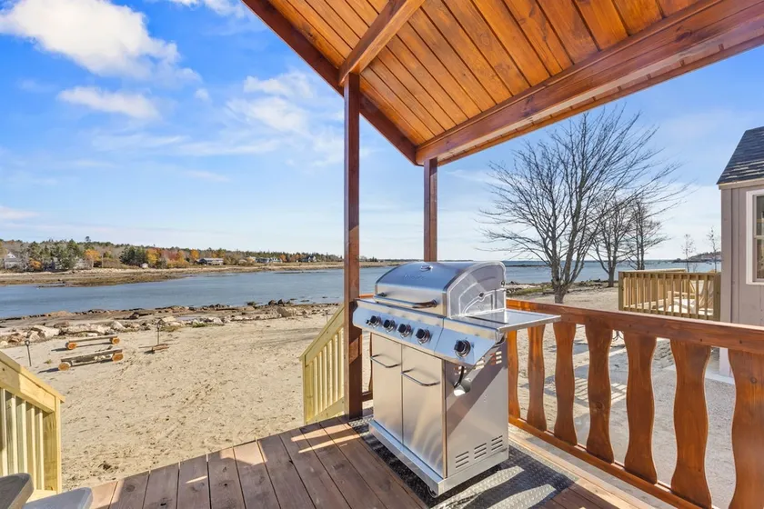 Rest Ashoar - Oceanfront-Tidal Wave Log Cabin #0 - Image 1