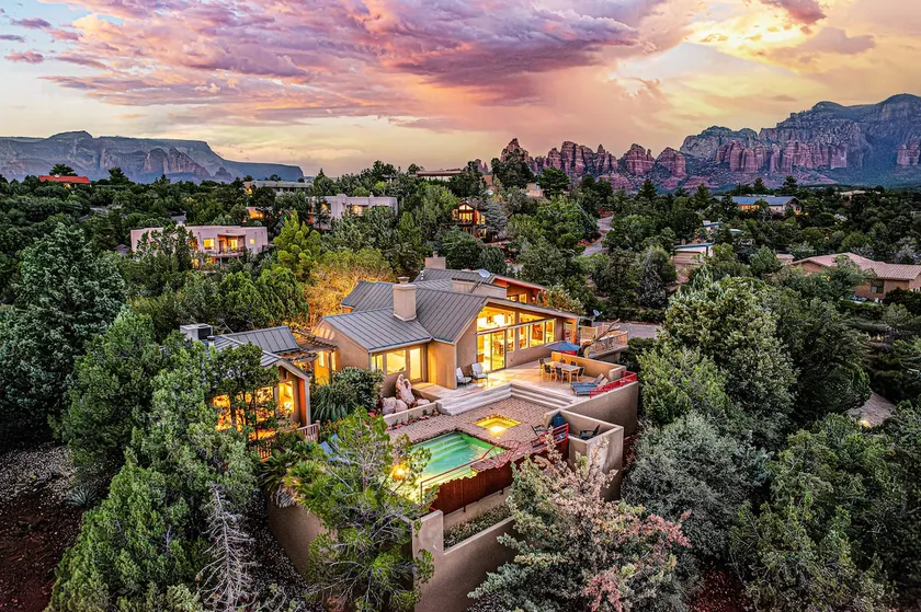 Sleeps 12. Salt Water Pool & Spa. Prime Sedona Location - Image 1