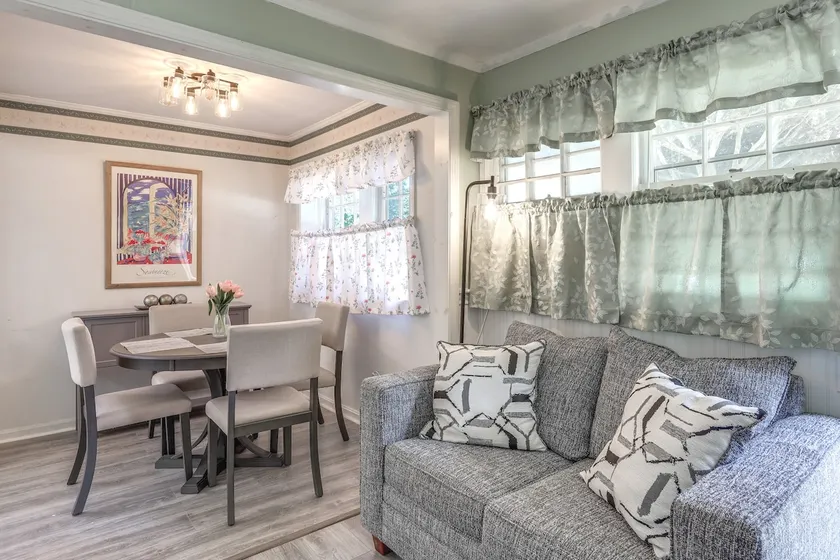 < 2 Mi to Beach: Cozy Cottage w/ Patio on Cape Cod - Image 1