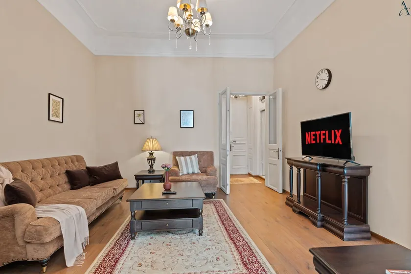 2 Bdr in Old Town Bucharest - Image 1