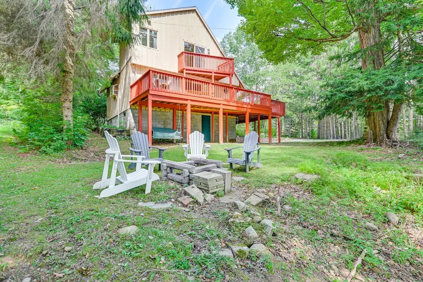 Pet-Friendly Home w/ Beach in Northville! - Image 1