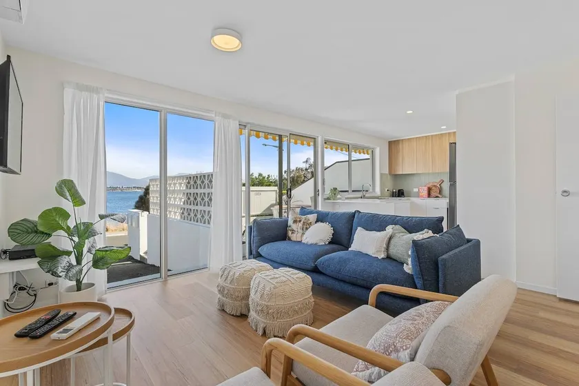 Rose Bay Riverfront - Dreamy Luxury by the Water - Image 1