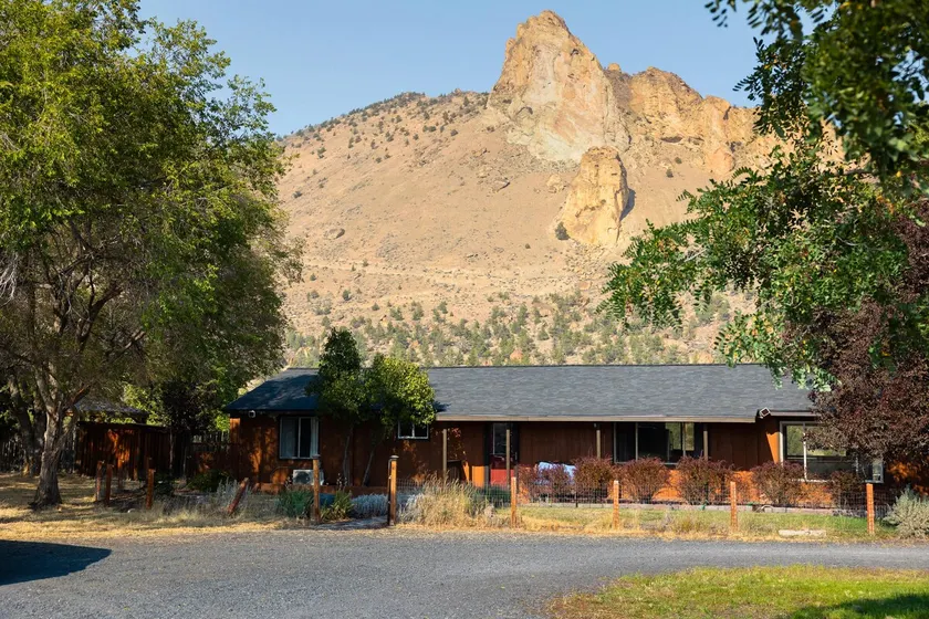 Steps from Smith Rock | Prime Location - Image 1