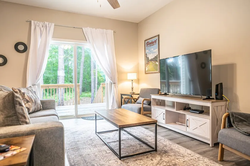 The Pine Villa at Ducks Landing - Image 1