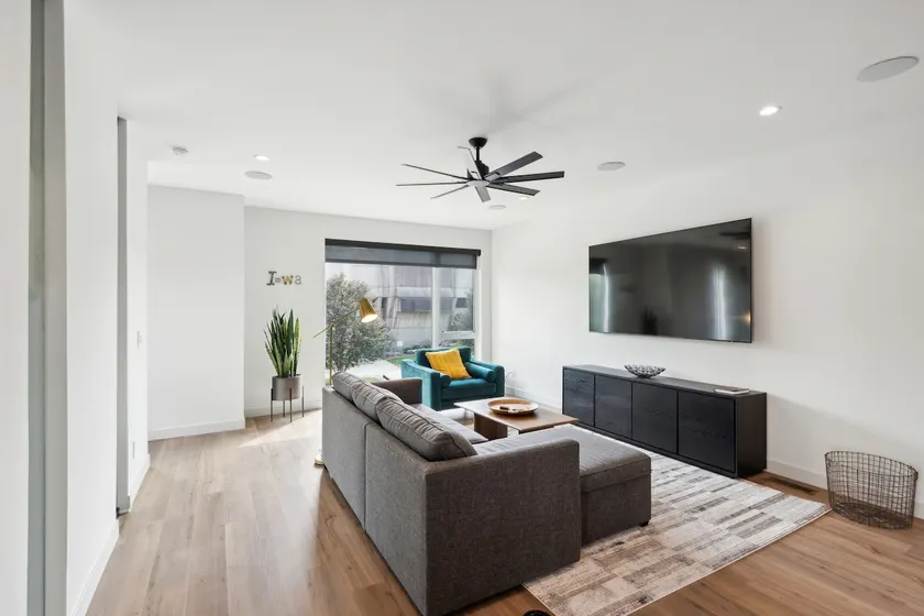 New Modern Townhome with Rooftop Patio townhouse - Image 1