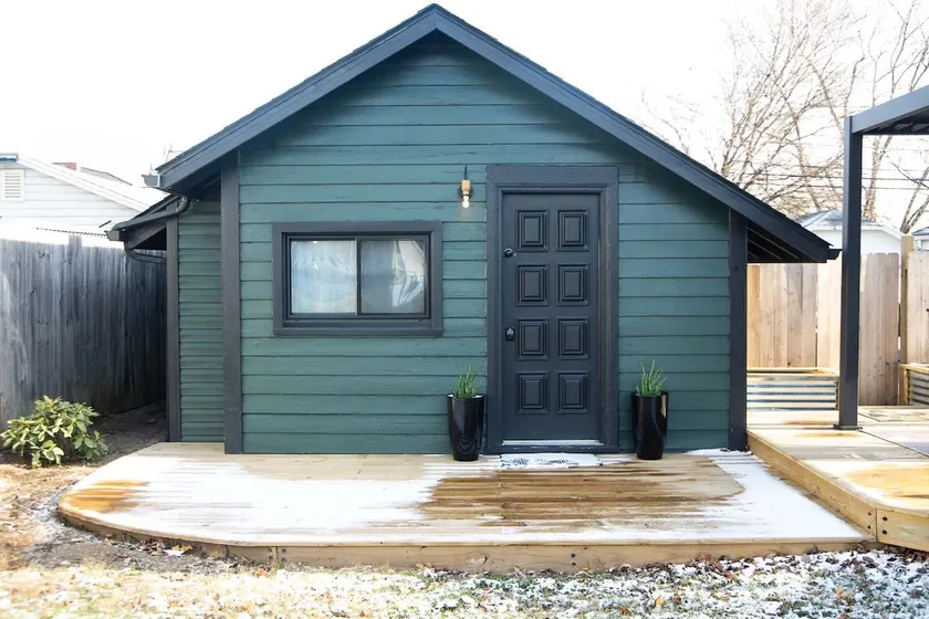 Tiny Home fit for a King: Near Belmont Park! - Image 1