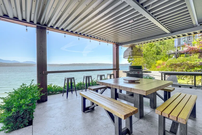 Bayfront Home w/ Private Beach in Poulsbo! - Image 1