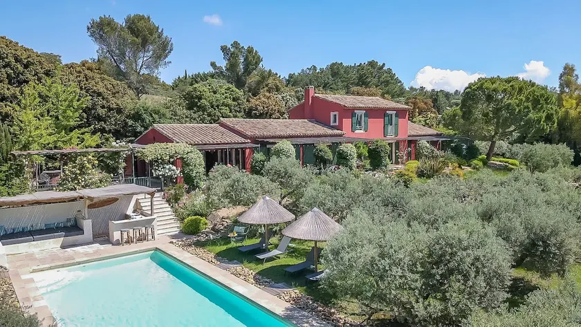 Le Mas Elaïa, votre havre familial avec piscine privée - Image 1