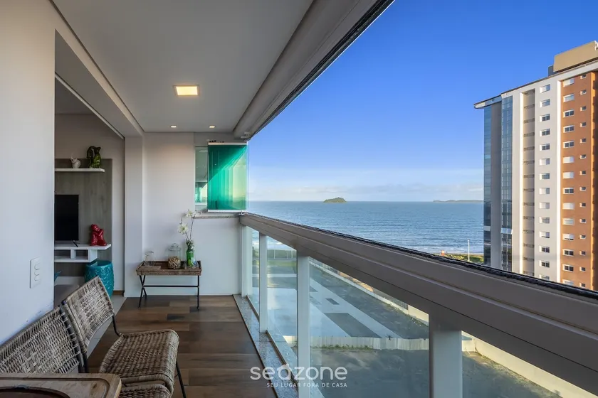Sea View Apartment with BBQ BBH1003 - Image 1