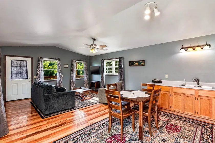 Cottage 3 at Rim Shoals - Image 1