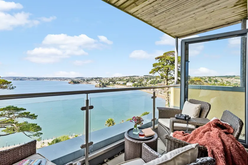 B6 Masts - Apartment with Sea Views - Image 1