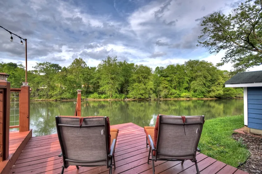 Ocoee River Retreat Water Front Deck on Water - Image 1