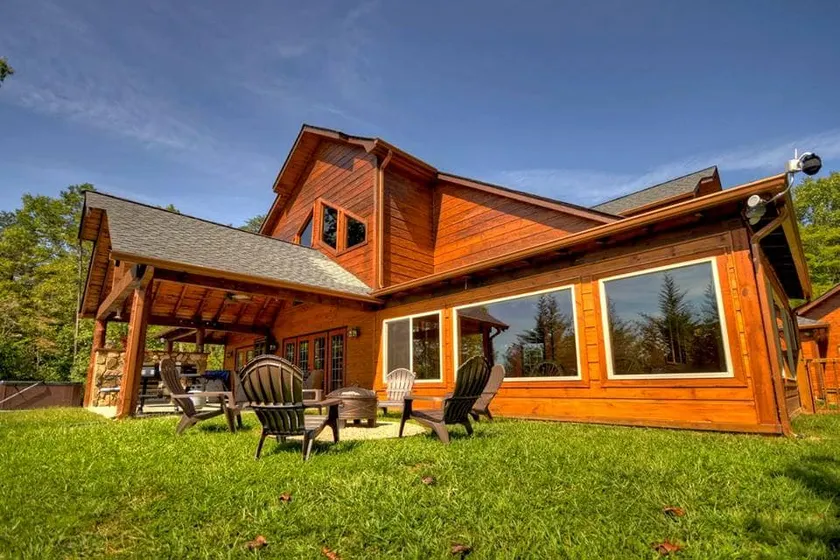 Fox Run Lodge - Image 1