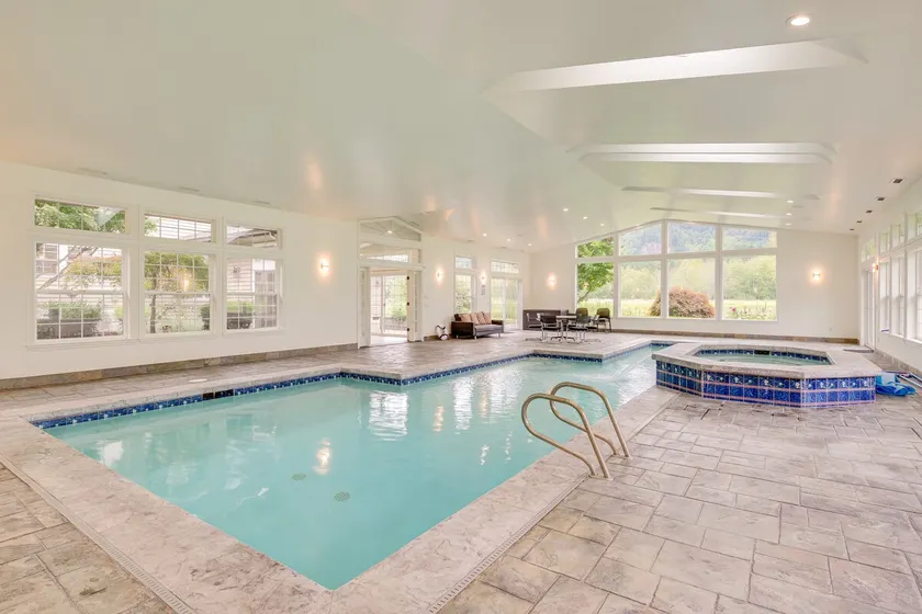 Private Pond & Indoor Pool: Grand Arlington Villa! - Image 1