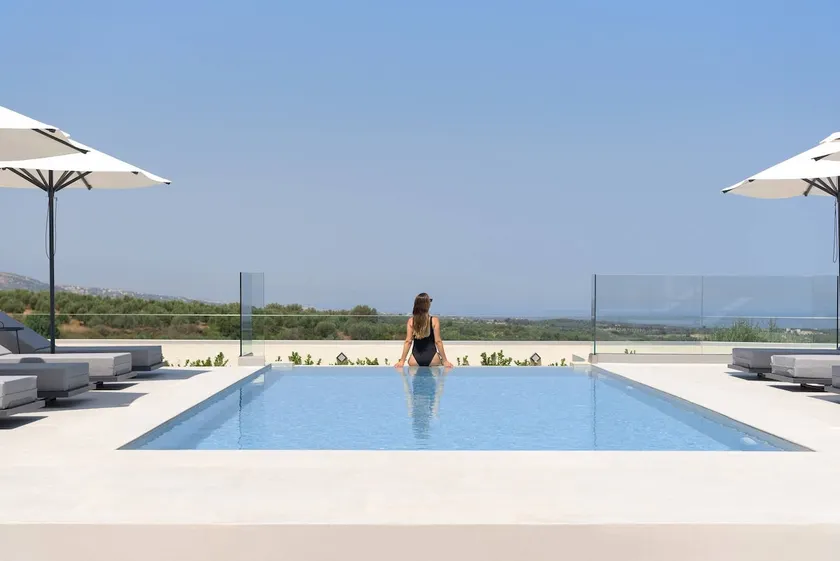 Caelum Villa with Heated Pool, By Hellocrete - Image 1