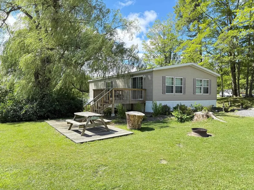 The Cosmo Cottage - Image 1