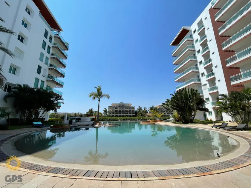 Marina view + pool | 6 guests - Image 1