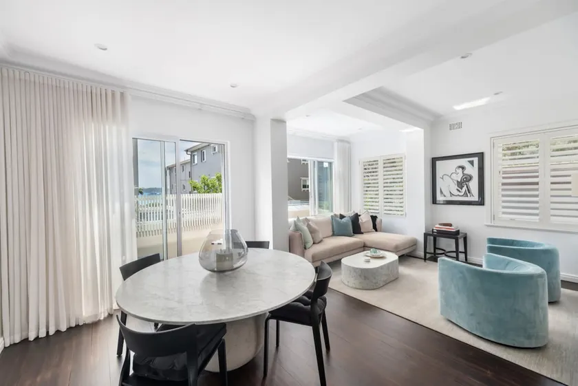 1BR Luxe Harbourside Living free parking - Image 1