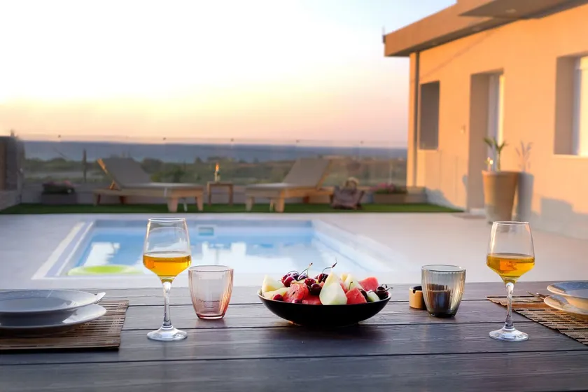 Agioklima Luxury Villa - Image 1