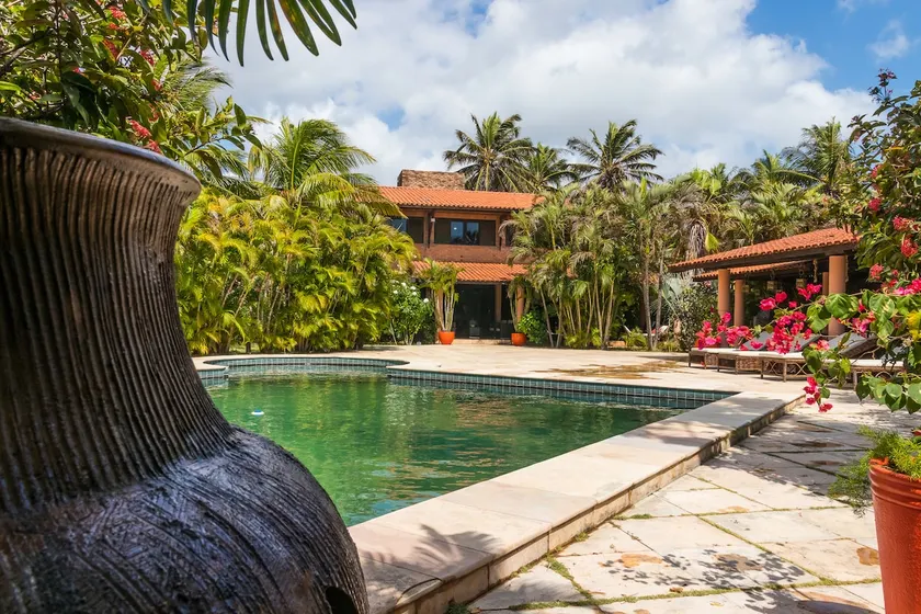Mansão Santa Rita: Beachfront Villa with Pool - Image 1