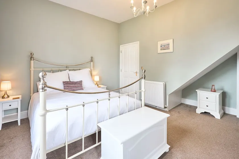 Host & Stay - The Beeches - Image 1