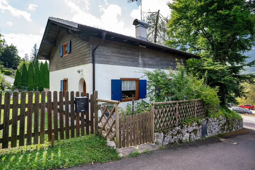 Familienfreundliches Ferienhaus mit Garten, Grill und Terrasse | Bergblick | Haustiere sind willkommen - Image 1