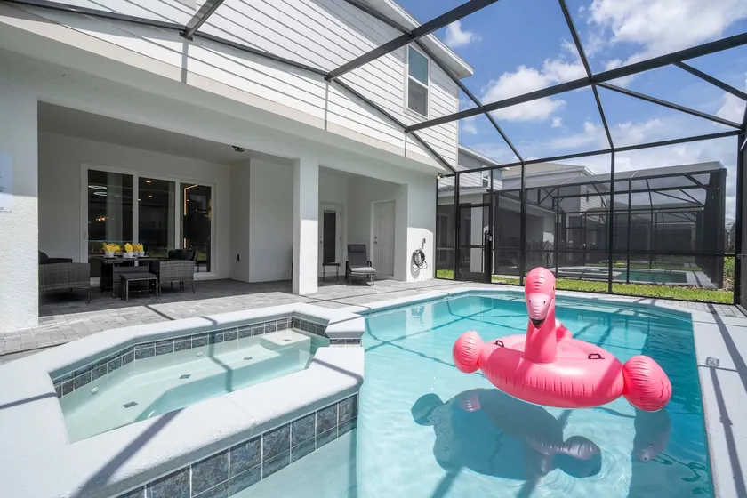 Stunning 7Bd Jacuzzi Pool & Close to Disney at Windsor Cay 16217 - Image 1