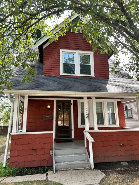 Palmetto 2 Bed Family House in Cincy near Hyde Park - Image 1