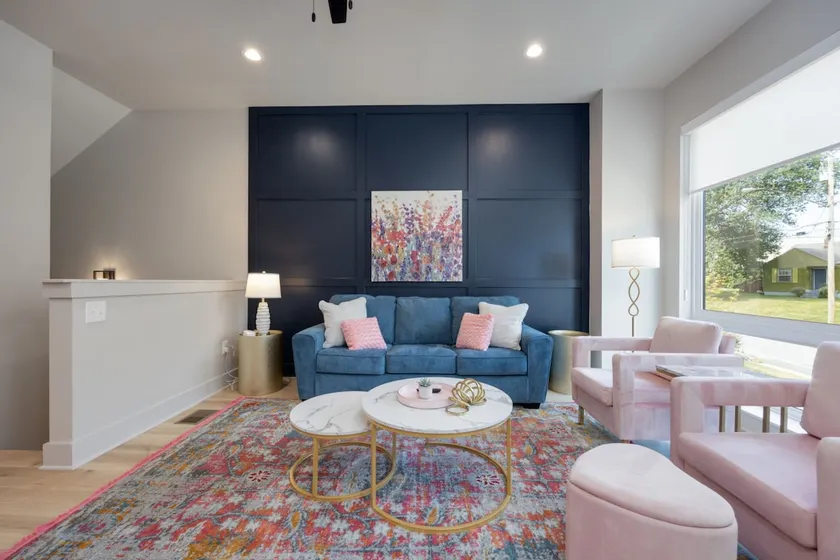 Dolly & Denim | Stylish & Roomy | Private Rooftop - Image 1