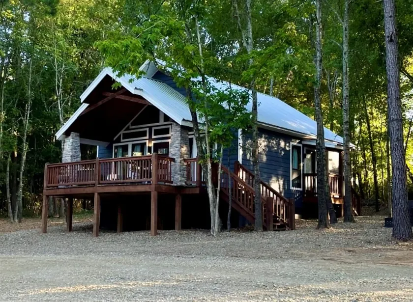 No HT Traffic or Cleaning Fee ~ Private Area Park - Image 1