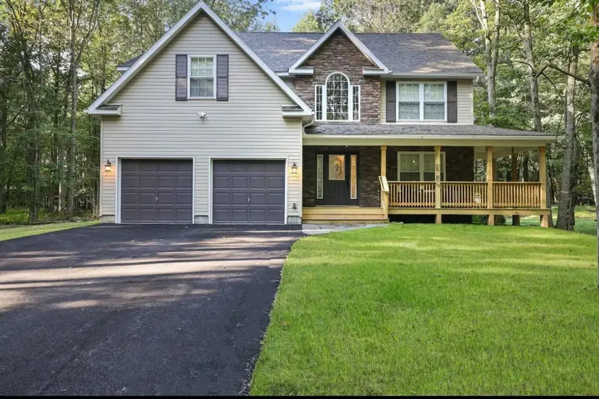 Spacious Family Retreat | Game Room+Hot Tub+Sauna - Image 1