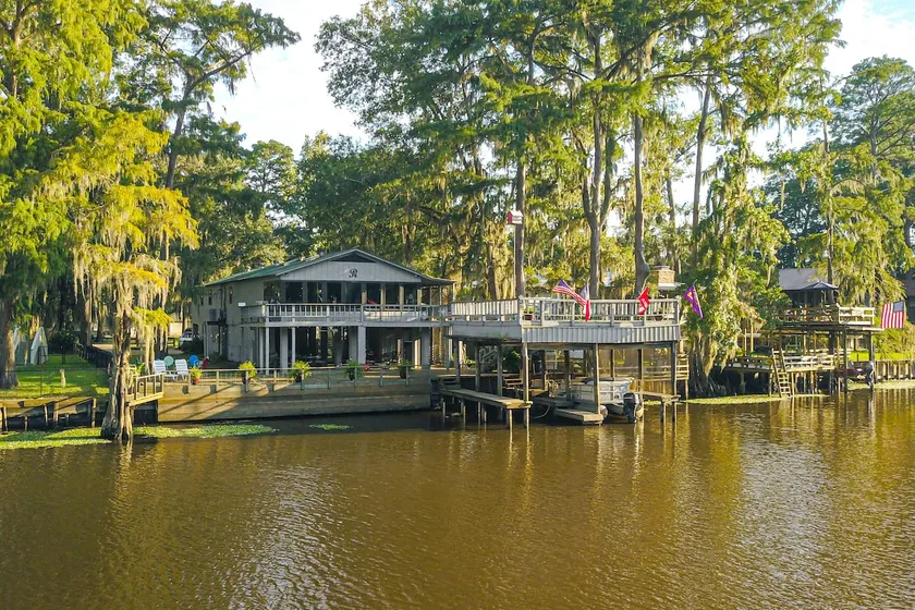 Lakefront Home: Deck, Grills & Fire Pit in Karnack - Image 1