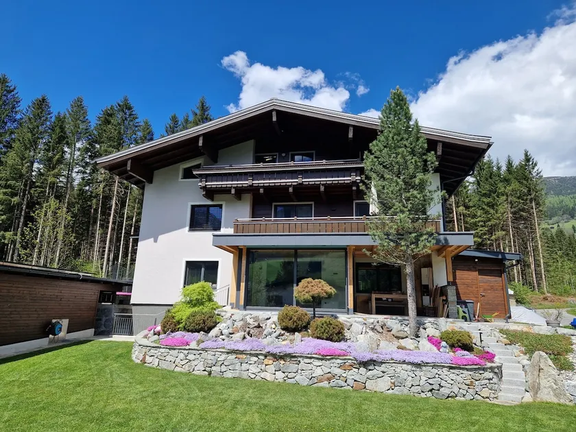 Quiet apartment with large balcony. - Image 1