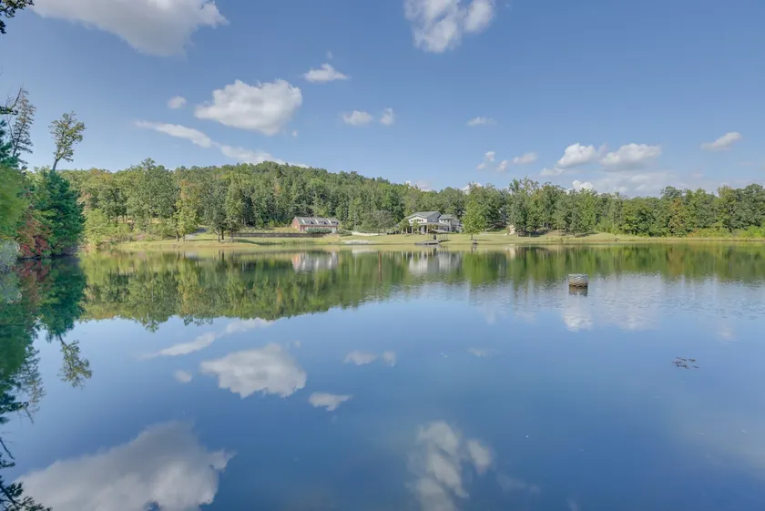Fish, Swim & More: Lakefront Alabaster Home - Image 1