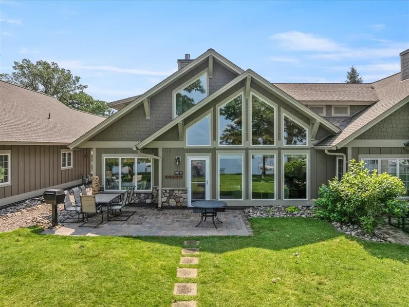 Lakefront Townhome | 6BR | Man Cave + Lake Views - Image 1