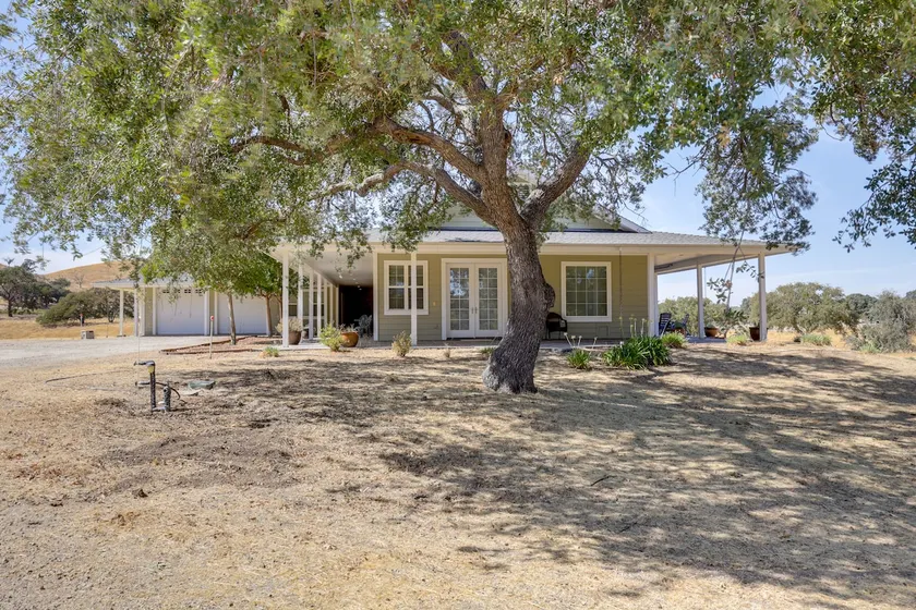 Paso Robles Gem w/ On-site Vineyard: Pets Welcome! - Image 1