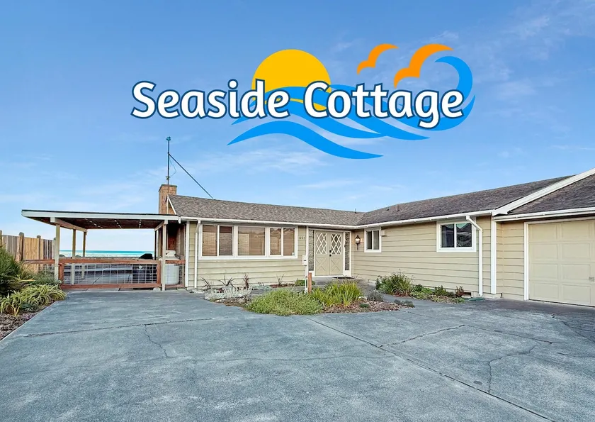 Seaside: Beachfront 4BR, Patio, Hot Tub, Pet Ok - Image 1