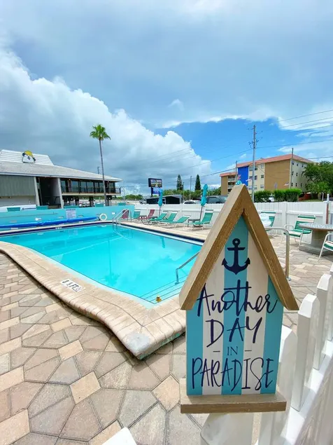 3-Min Walk to Beach | Heated Pool | Kitchen - Image 1