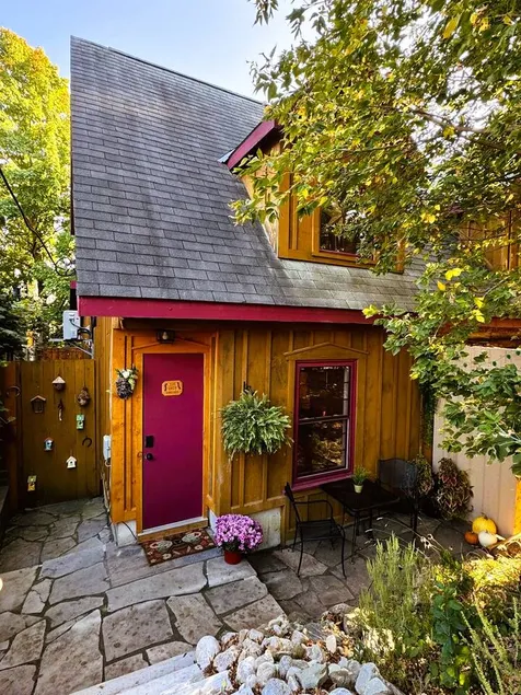 The Cozy Corner - Image 1