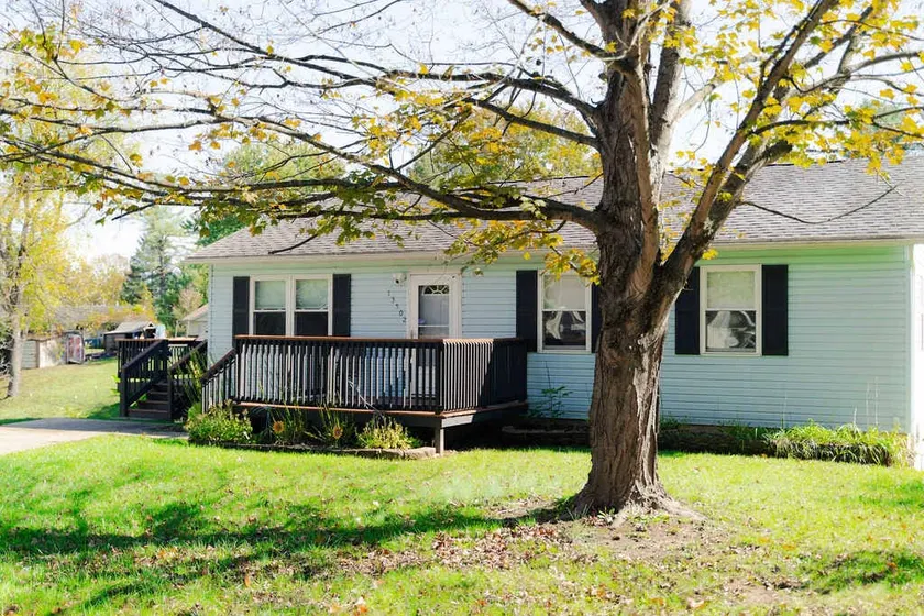 Blue Heron Cottage with Game Room, Deck & Hot Tub - Image 1