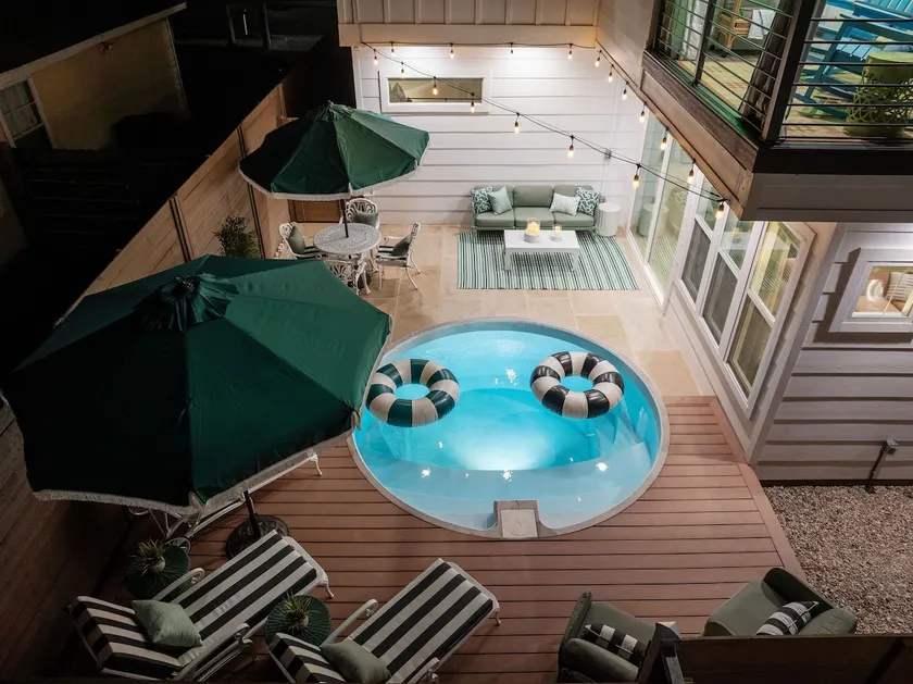 Whimsical+Colorful 6BR Escape | Heated Plunge Pool - Image 1